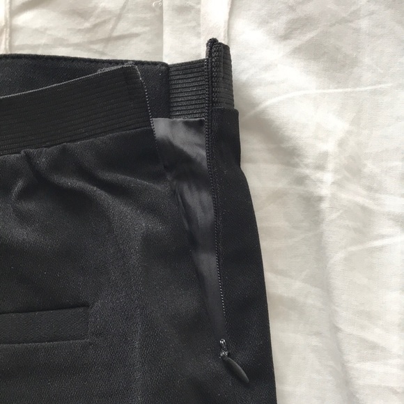 Mid Rise Shorts - Picture 5 of 6